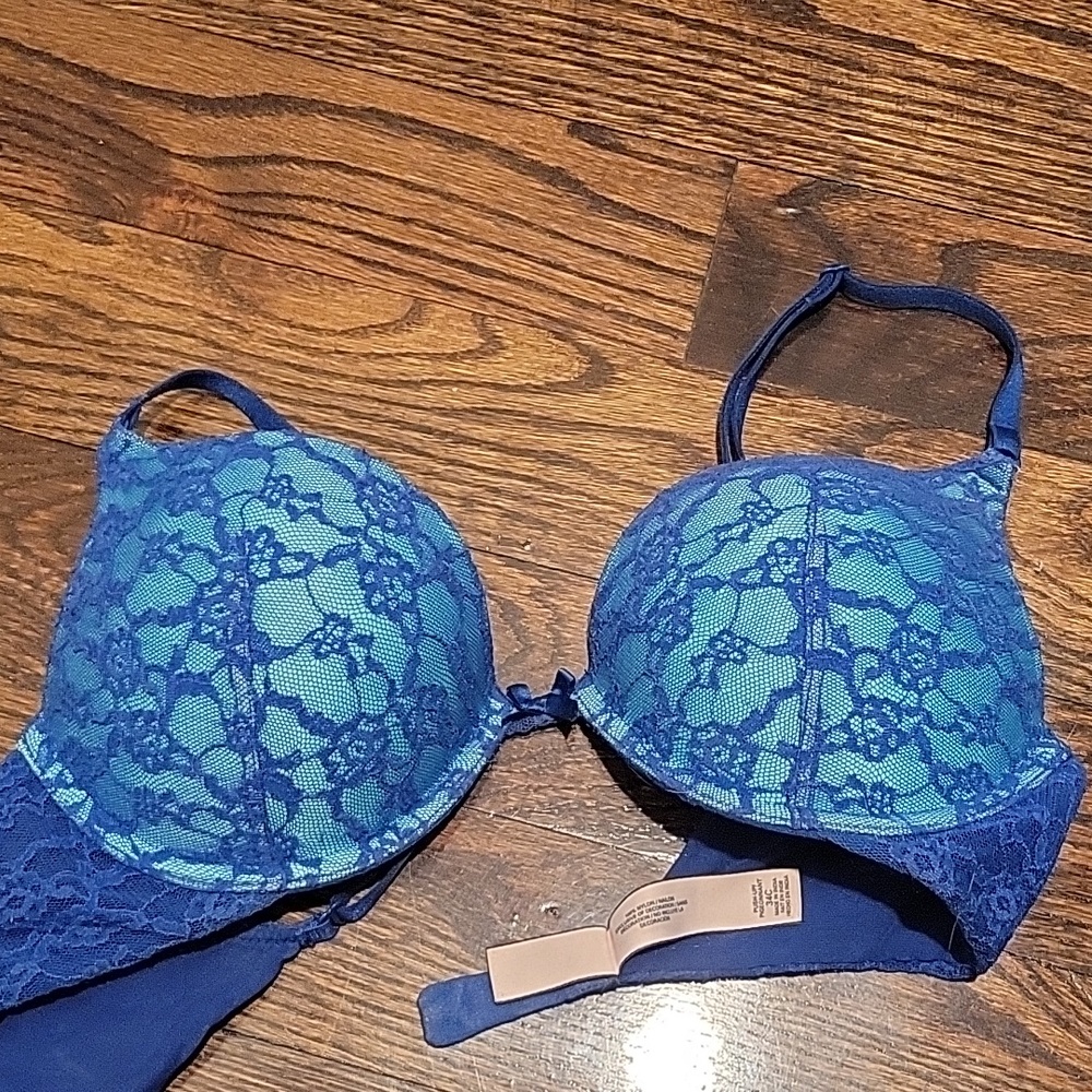 Gently used Victorias Secret push-up Bra